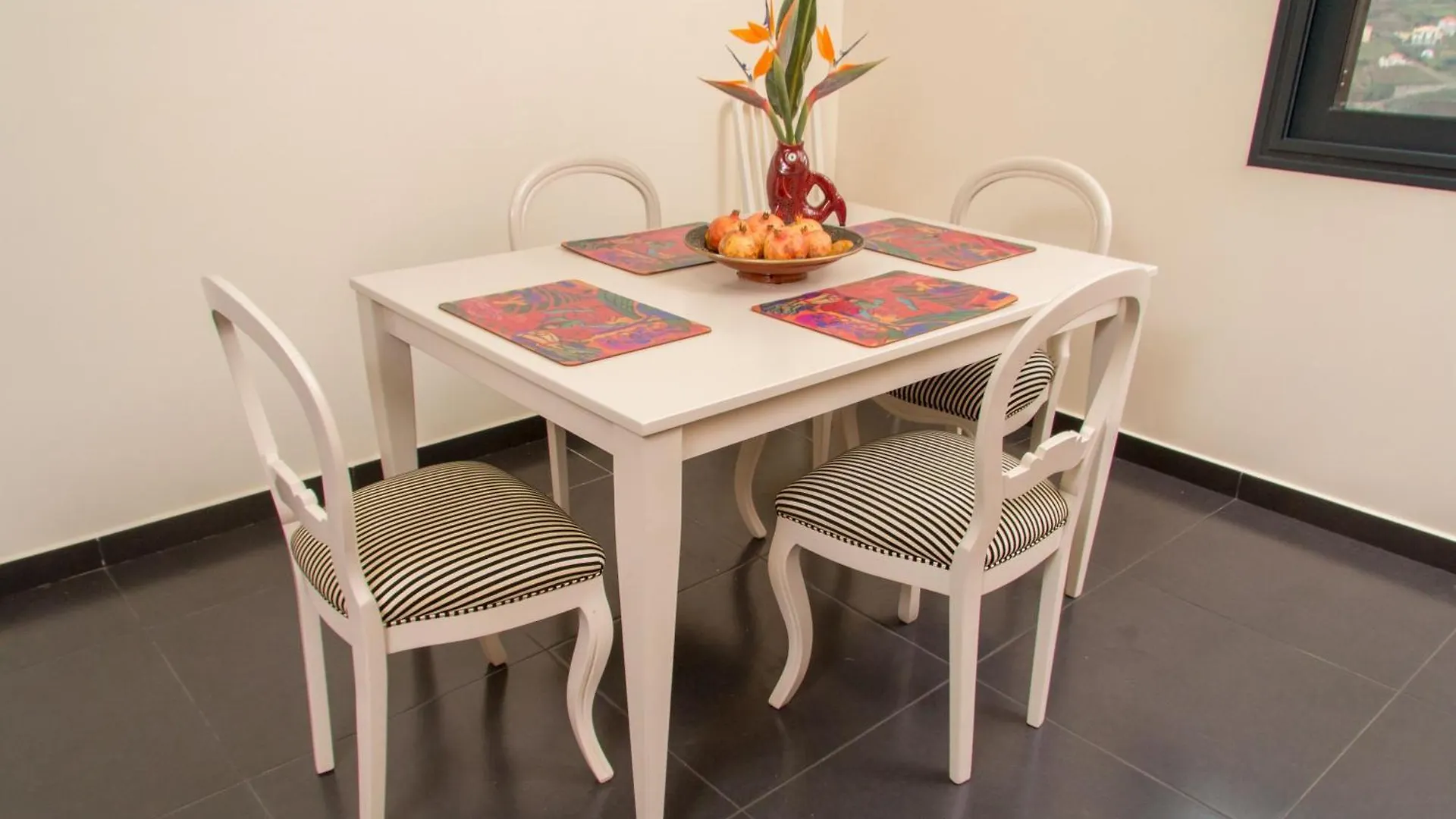 Elegantes Haus In Santana Mit Garten Und Grill Sao Roque Do Faial